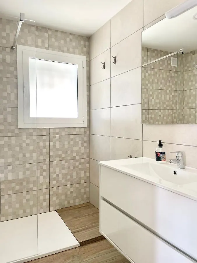 شقة Apartamento Familiar En Canyelles روساس
